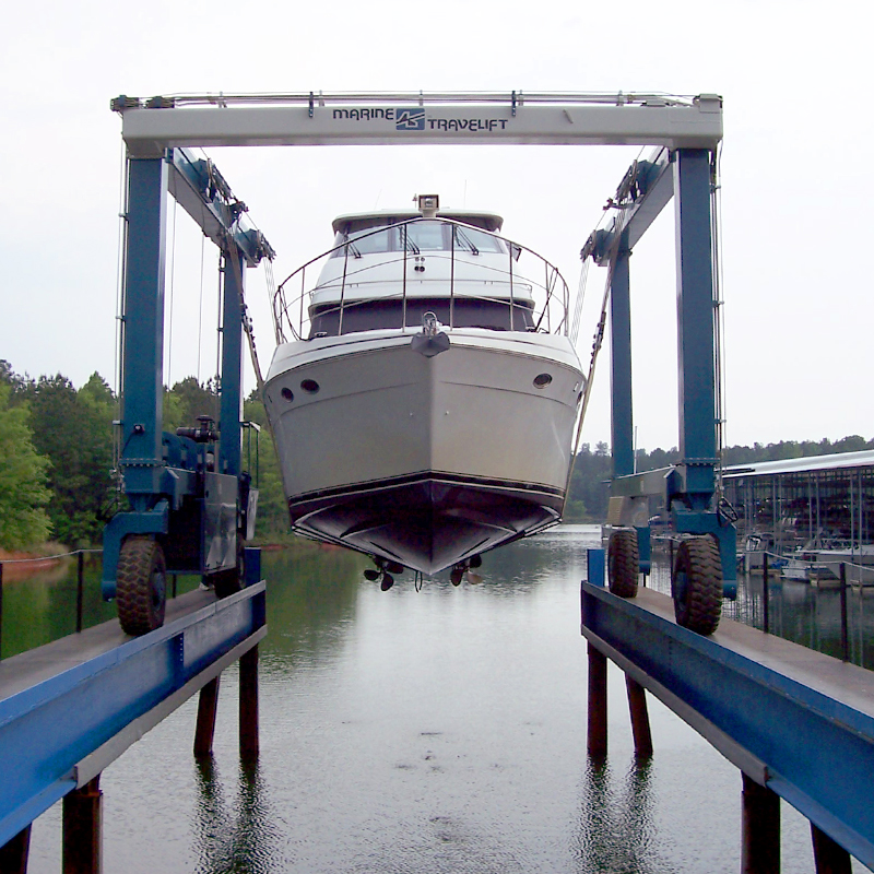 Bay Springs Marina boat lift